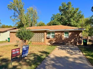 102 Ave G, Burkburnett, TX 76354