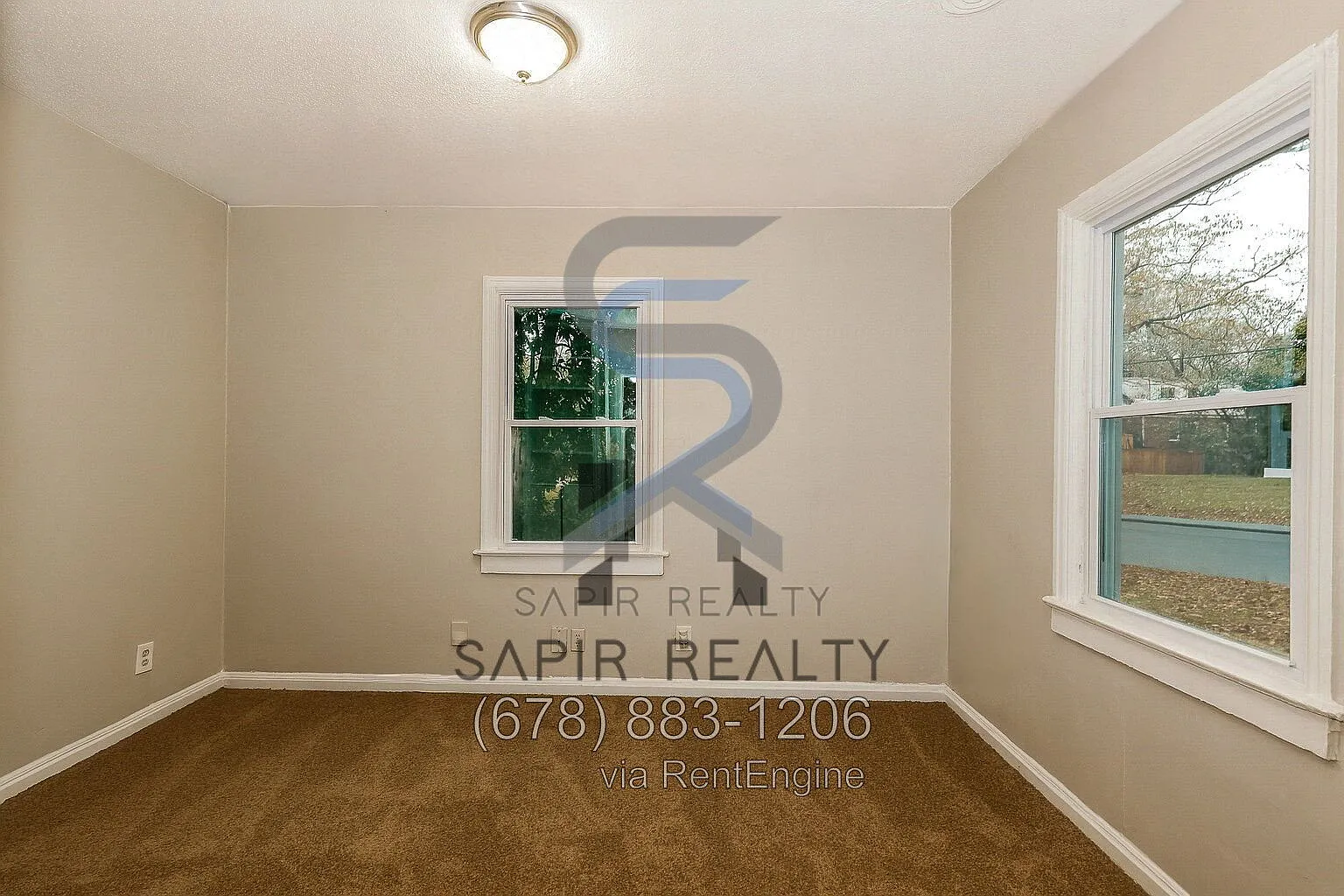 3 bed, 1.0 bath, 988 sqft, $1,600 — Photo 3