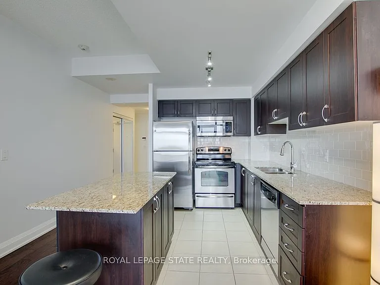 1940 Ironstone Dr #507 — Photo 9