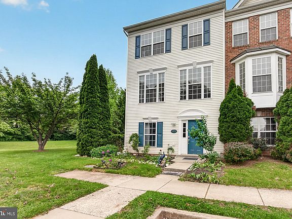 2nd image of 2572 Carrington Way