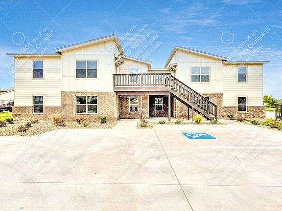 5th image of 2200 Creekside Ln #A