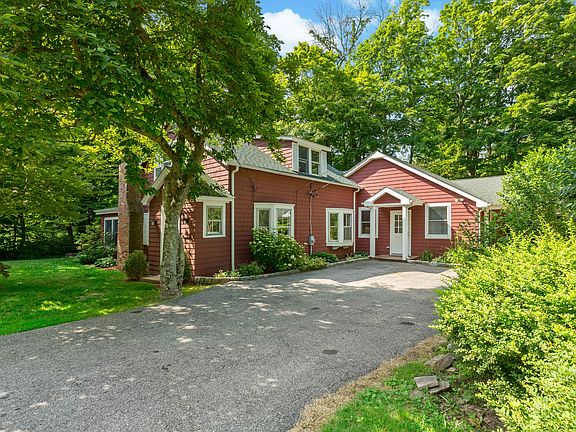JanetB-3 Brookside Lane-24.JPG