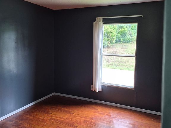 5th image of 9442 Noonan St