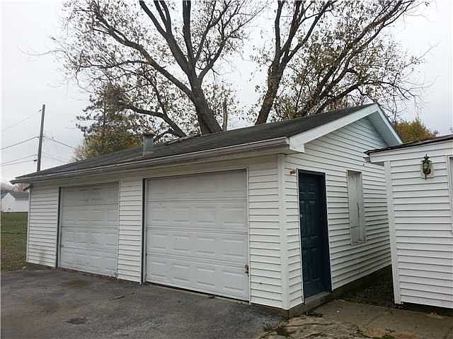 2nd image of 527 Edgewood Ave