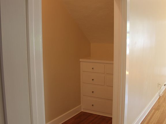 5th image of 210 Euclid Ave APT D