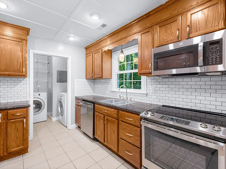7617 Valencia Rd — Photo 19