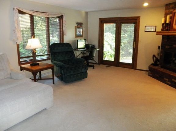 4th image of 1821 Eagle Dr