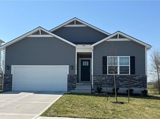 713 Fallen Leaf Dr, Belton, MO 64012