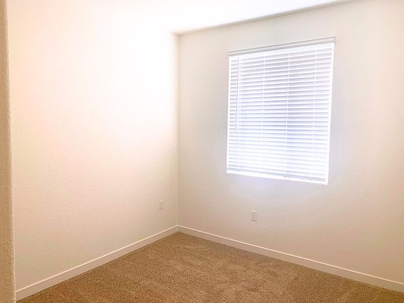 4th image of 921 S Verona Court