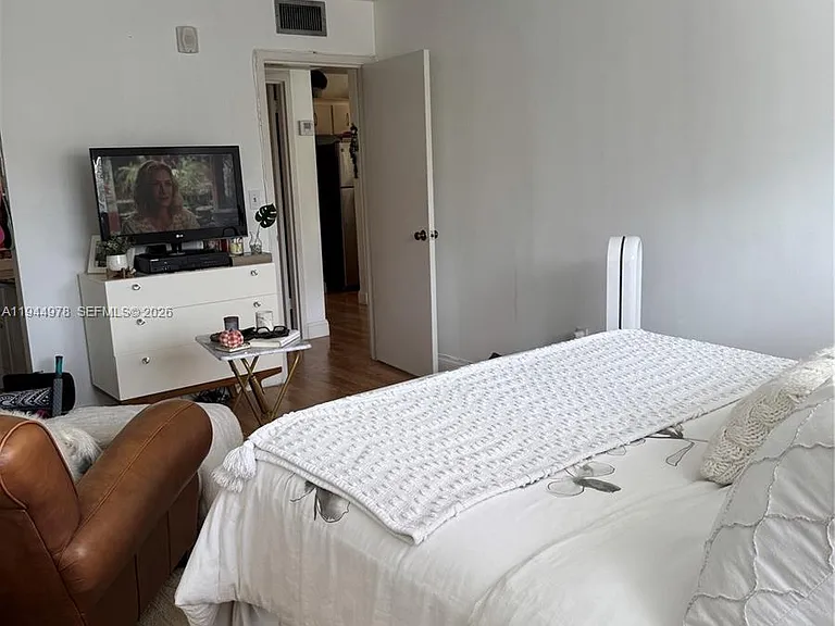 1225 NE 124th St #33A — Photo 17