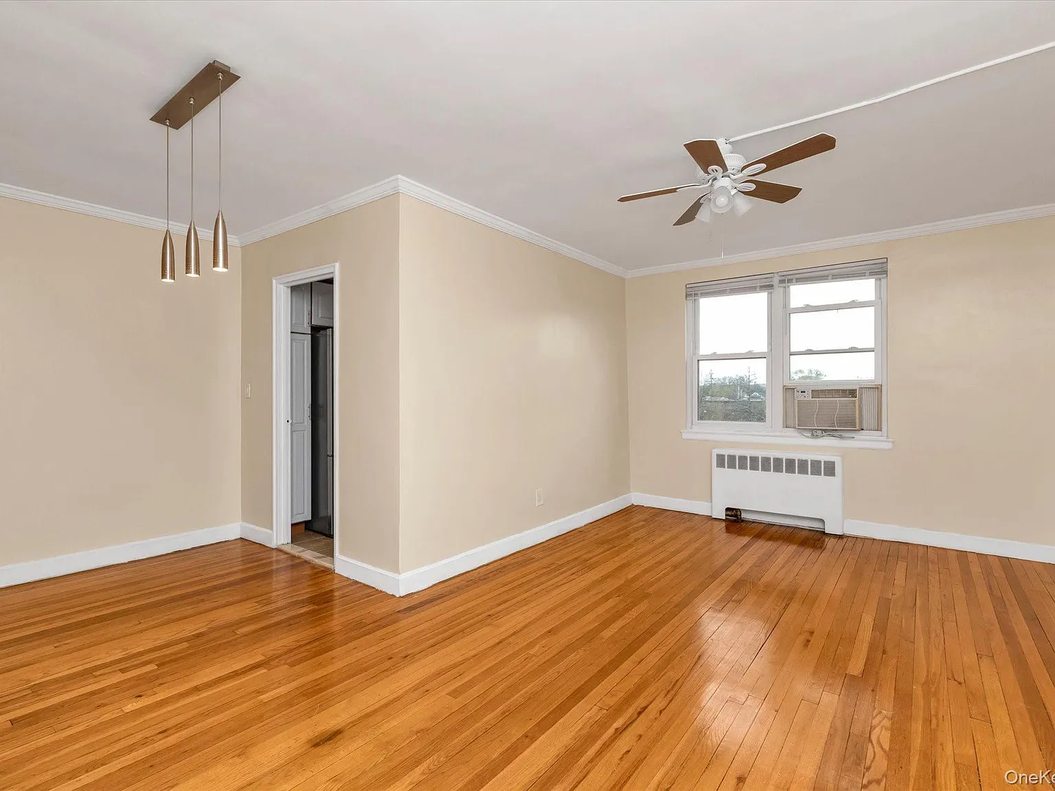 2 bed, 1.0 bath, 700 sqft, $2,450 — Photo 4