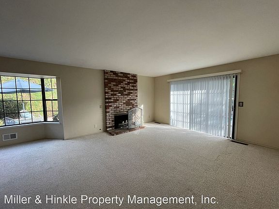 5th image of 3323 Mira Vista Ct