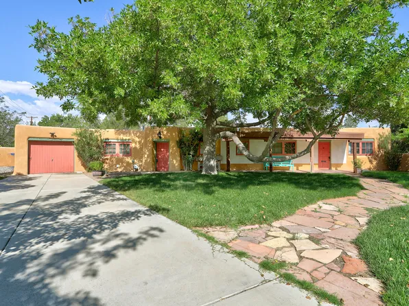 5 Chacon Pl NW, Albuquerque, NM 87104