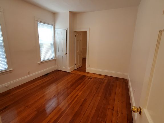 4th image of 49 Putnam Ave #1