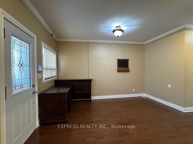 Toronto House for rent - 2 Bedrooms — photo 4