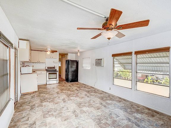 5th image of 5208 5th Street Cir W