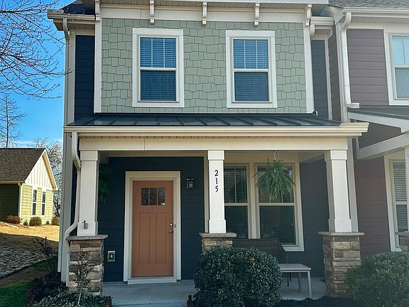 2nd image of 215 Meritage St