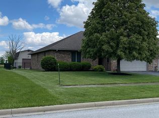 695 Apple Blossom Ln, Arlington, OH 45814