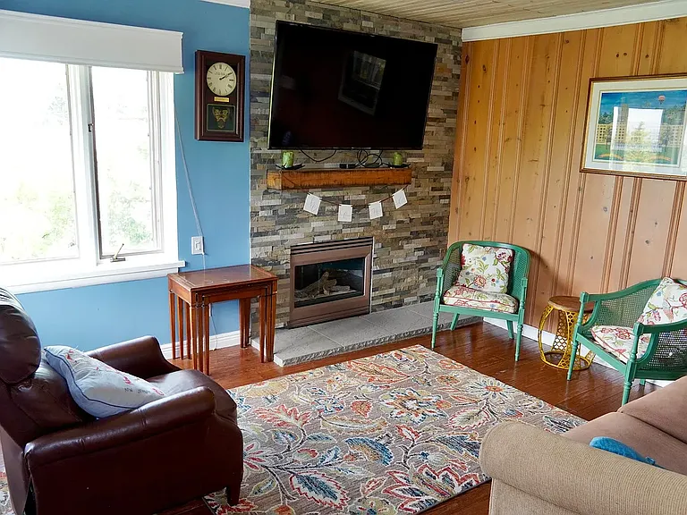 1745 Old Stage Rd — Photo 21