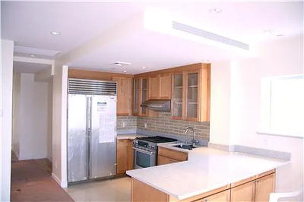 Rented by E Property Group | media 9