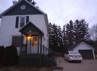 305 S Water St, Columbus, WI 53925