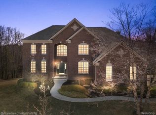 50367 Teton Ridge Rd, Northville, MI 48168