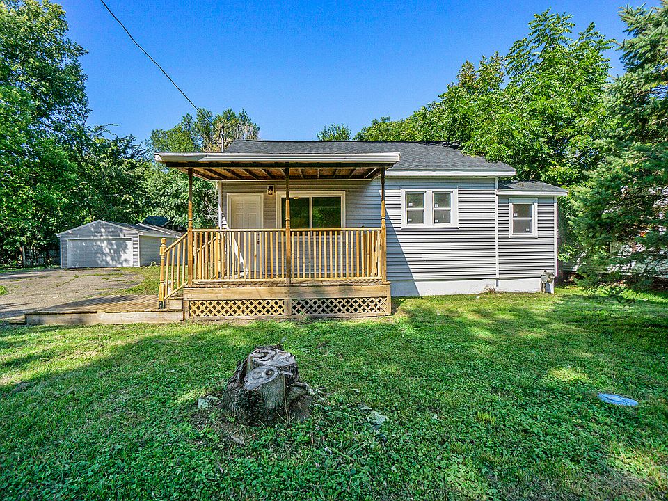 1st image of 1426 Shakespeare Ave