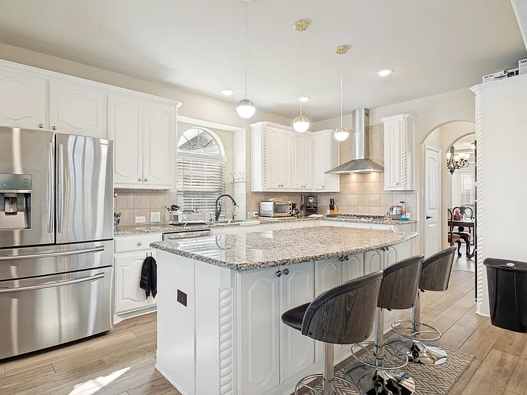 8107 Graystone Dr — Photo 7