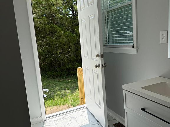 3rd image of 7420 Rouse Rd #1