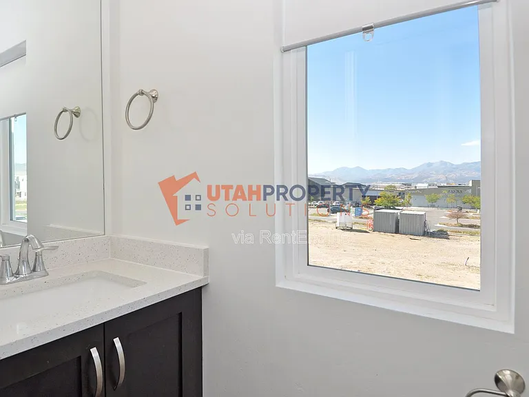11219 S Clear Blue Dr — Photo 23