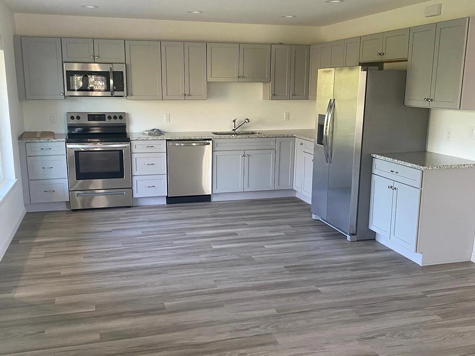 8409 41st Avenue Cir W — Photo 3