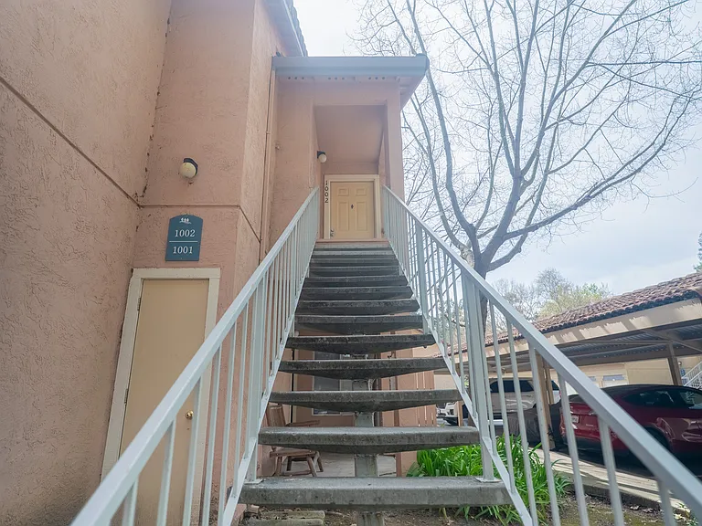 1004 Forest Run — Photo 6