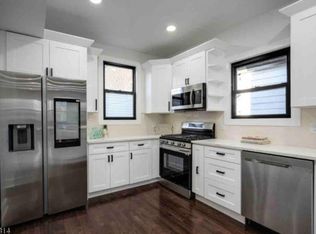 307 Arlington Ave #2, Jersey City, NJ 07304