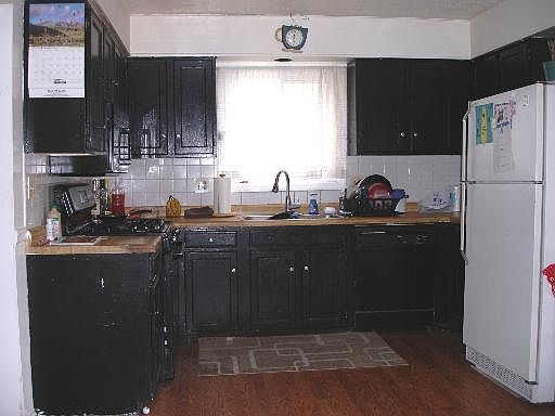 4th image of 1677 Trafalgar Ln