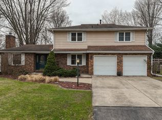 5172 Riverview Dr, Coloma, MI 49038