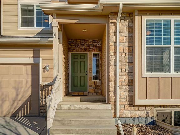 4th image of 427 Pioneer Ln