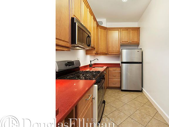 5th image of 345 E 81st St APT 1N