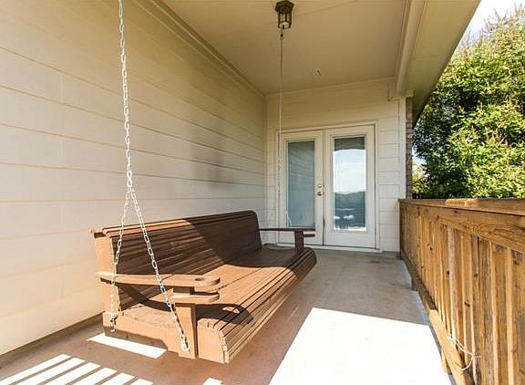 5th image of 318 Bonita Ct