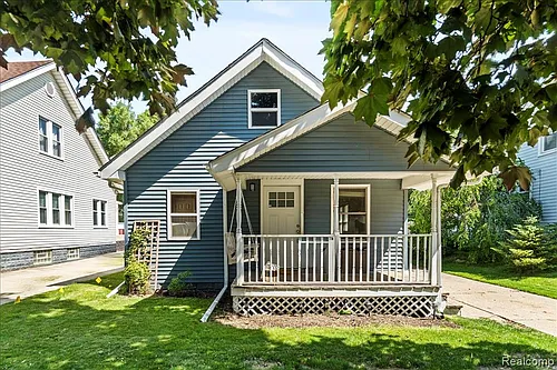 136 W Mapledale Ave Photo 1