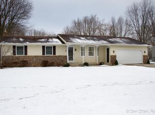 6937 Glencreek Dr SE, Caledonia, MI