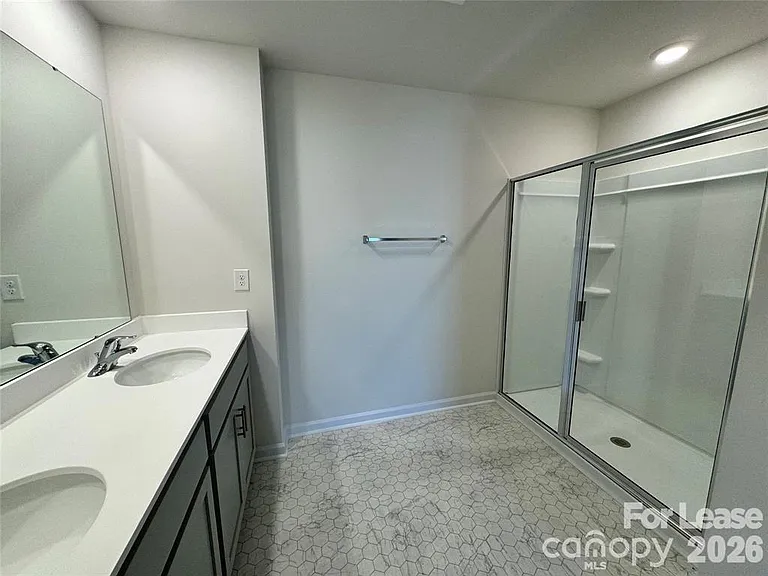 122 Old Home Rd — Photo 14