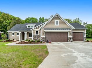6611 Cottage Creek Ln, Holland, MI 49423