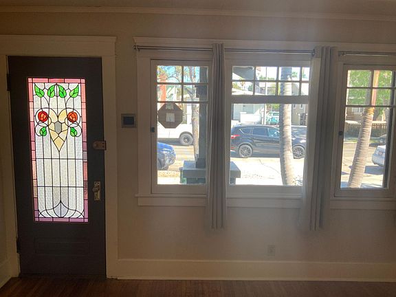 5th image of 827 Temple Ave