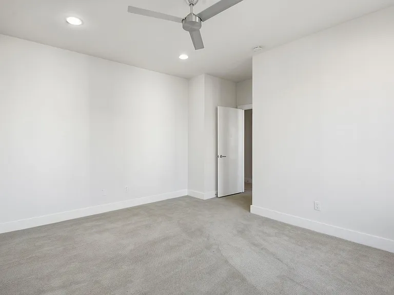 5519 Paraiso Pl — Photo 27