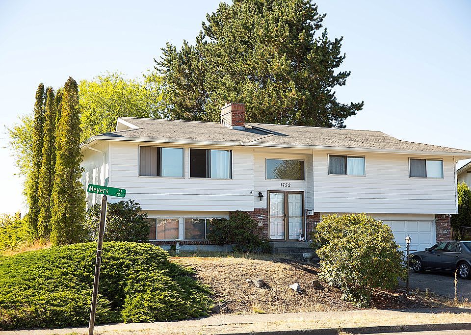 1st image of 1752 S Meyers St