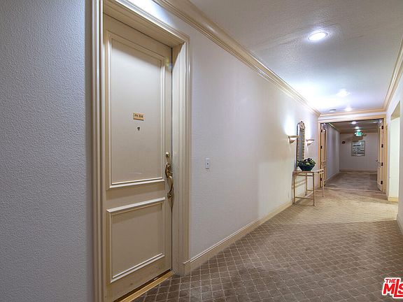 5th image of 1650 Veteran Ave APT 306