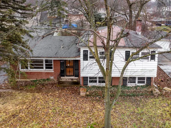 622 Saratoga Dr, Chicago Heights, IL 60411