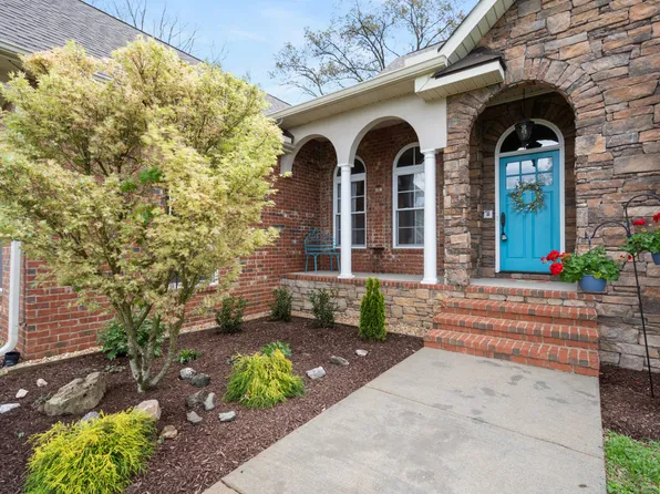 107 Amelia Dr, Bon Aqua, TN 37025