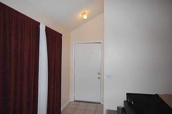 4th image of 10404 S Douglas Ave