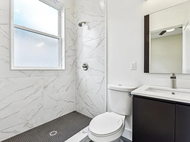 611 Communipaw Ave #A — Photo 11